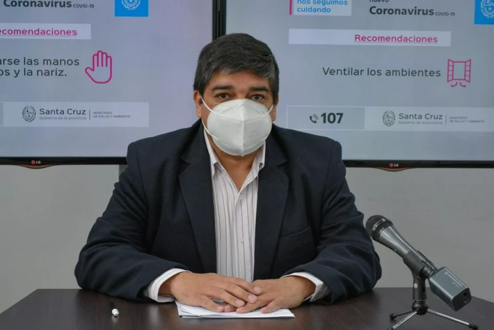 Ministro García: "El 35% de los mayores de 60 años ya está vacunado y el 100% del personal de salud recibió al menos una dosis"
