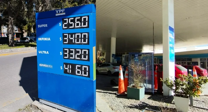 YPF aumentó un 9,7%: cuánto cuesta la nafta en Santa Cruz